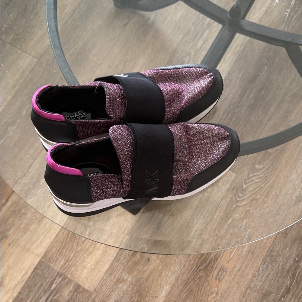 MICHAEL Michael Kors Black and Pink Sneakers